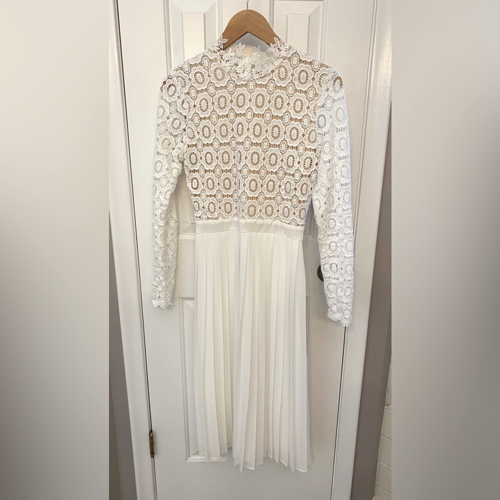 Ivy City Co Arabella Lace Dress in White size small